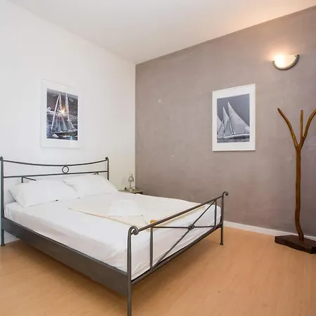 Vidak Appartement Molunat
