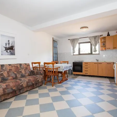 Vidak Διαμέρισμα Molunat